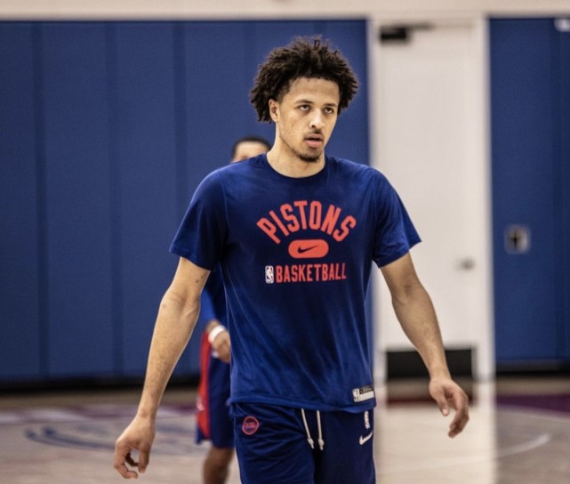 在防守端也 在防守端也