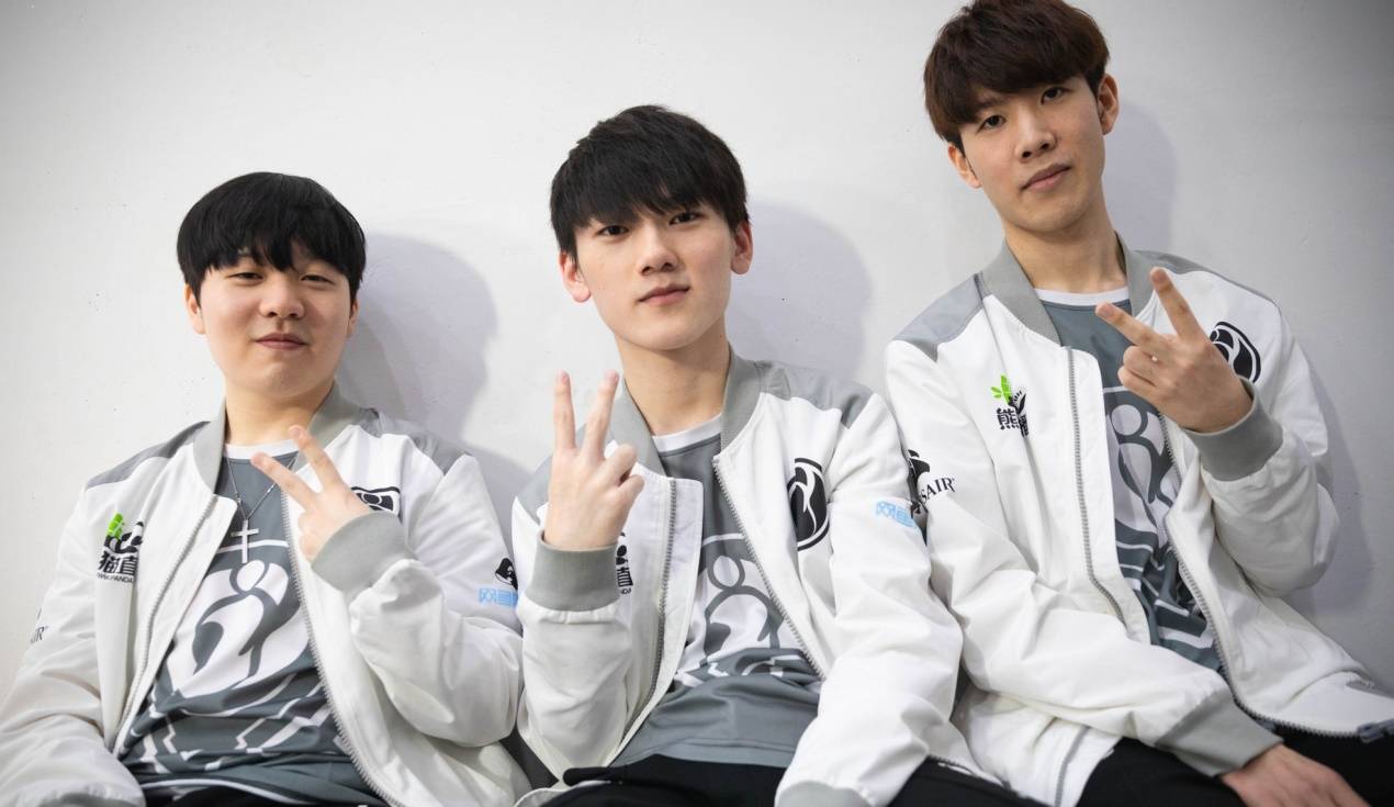 足球的投入 足球的投入